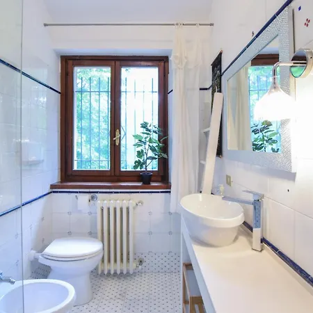 Gorgeous In With Wifi *